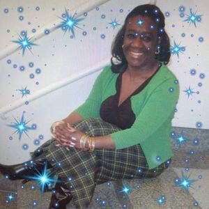 Meet your Posher, Carolina